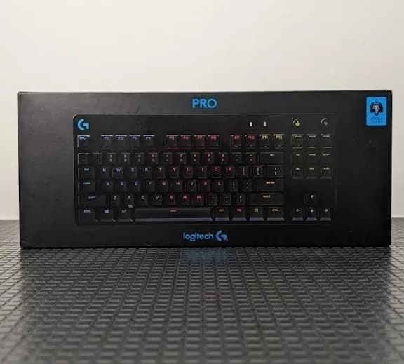 Teclado Gamer Logitech G PRO
